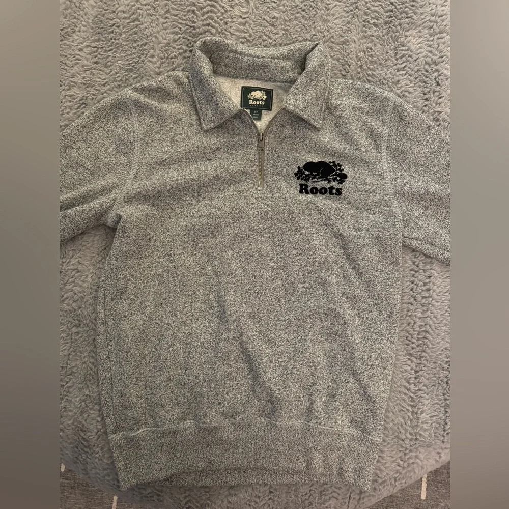 ROOTS Men’s  Heather Gray 1/4 Zip Sweater Size Small
